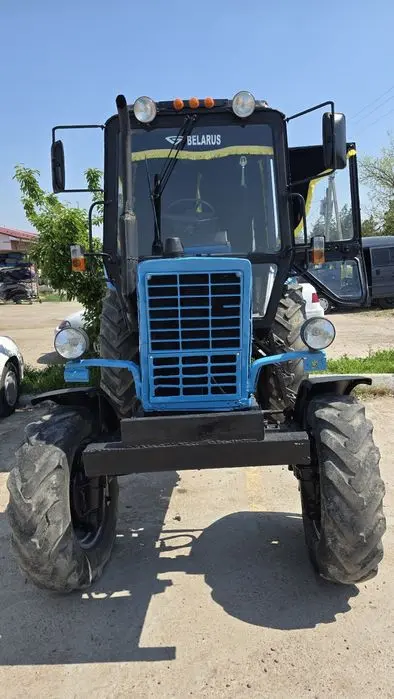 Mtz80 srochna sotiladi