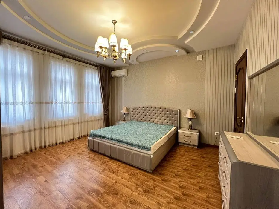 Луначарский, Мирзо Улугбек! Продается Евродом 3,6 соток 7 комнат