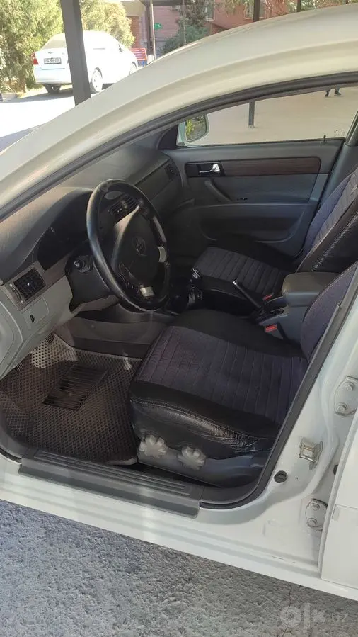 Chevrolet gentra 2014