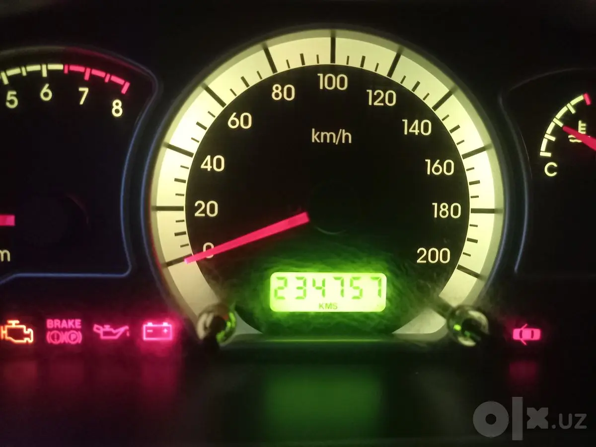 Nexia 2015 yil 1.6 oq bexarajat