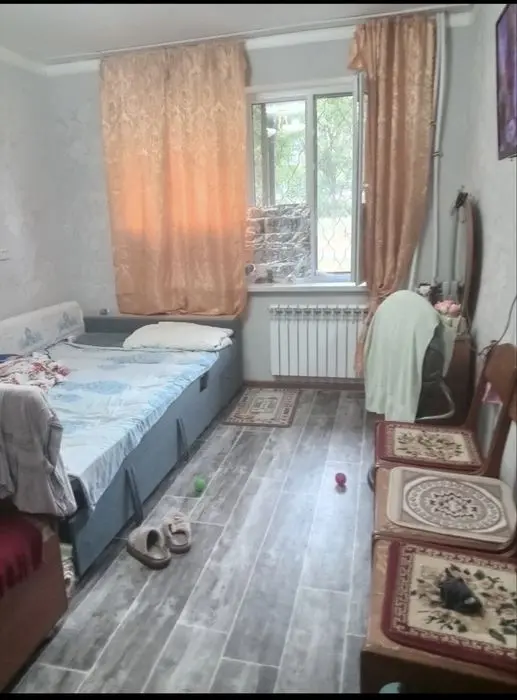 Продается квартира Чирчике  4 микрарайон