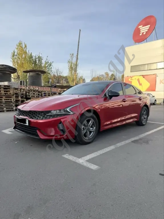 KIA K5 sotiladi 2022