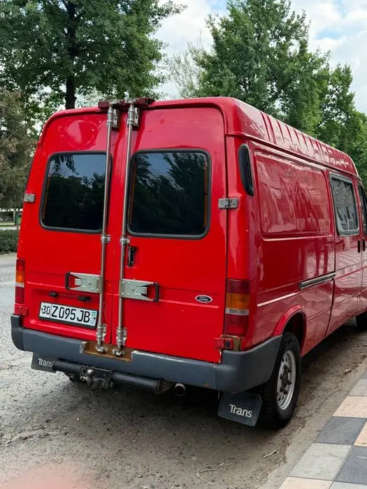 Срочно сотилади  Ford Tarnsit