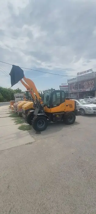 Фррнталный Погрузчик мини производства 0.6 куб