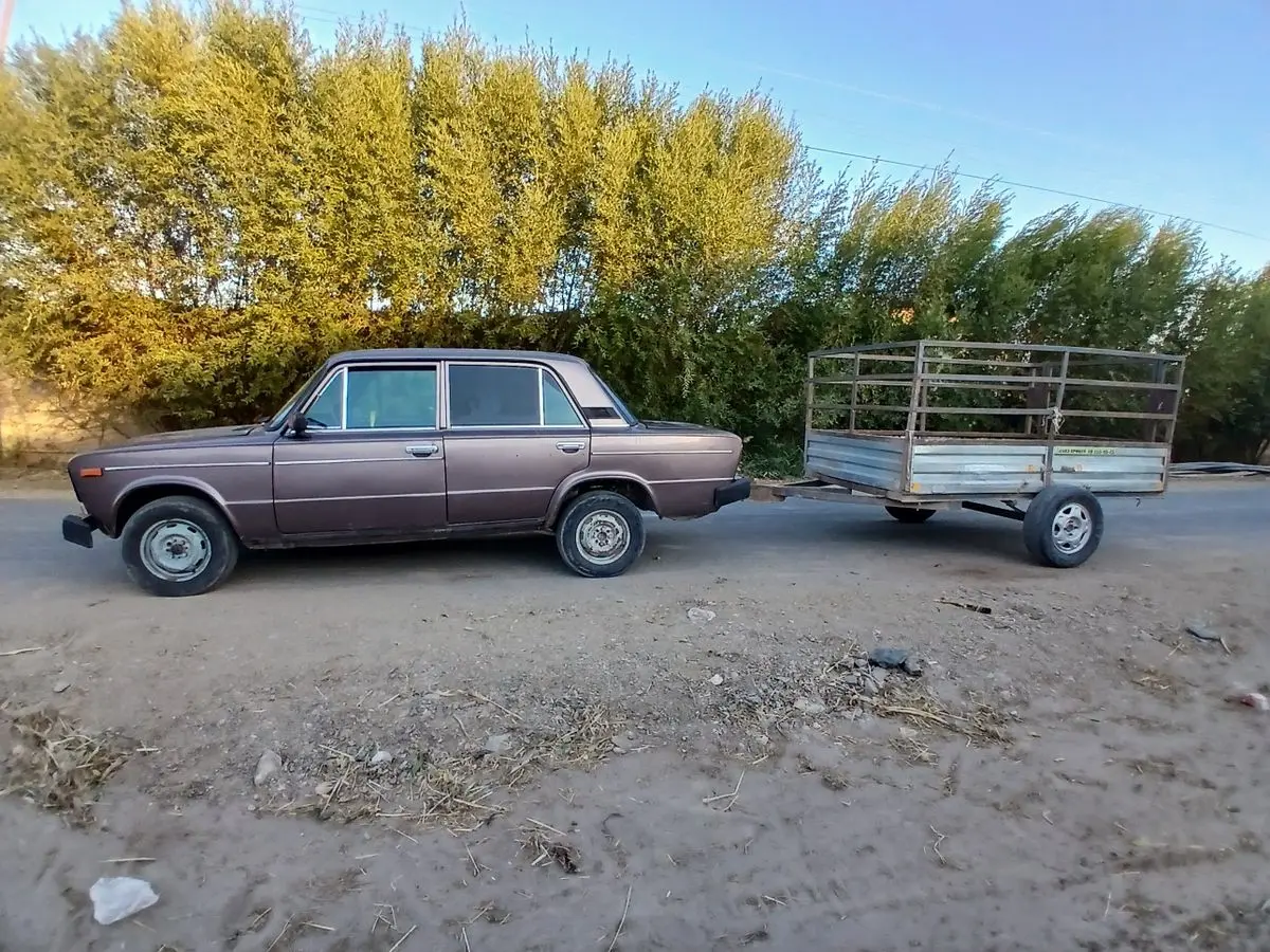 Lada2106 sotiladi metani bor