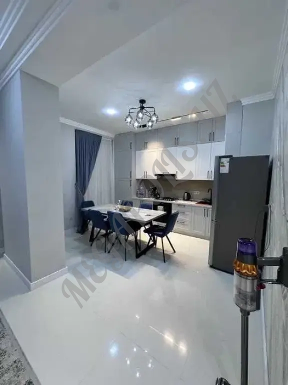 ЖК "Xon Saroy Sayram" мегапланет метро юнусабад универсам рынок