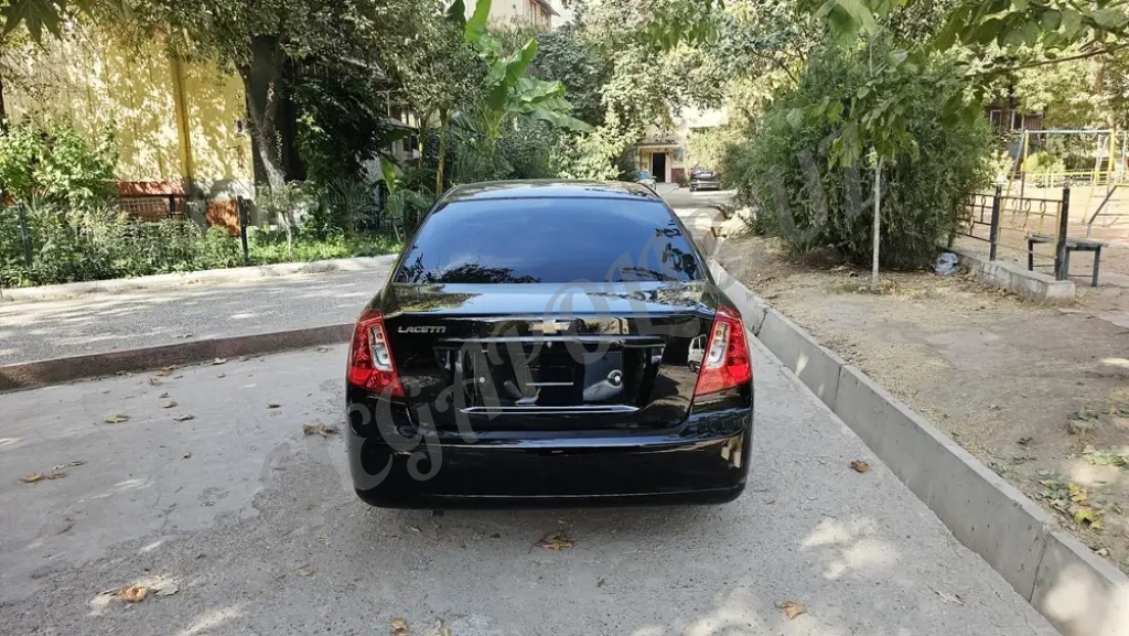 Gentra 3 AT Lyuk va Abs bor. Magnitafon yuq