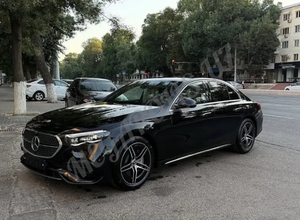 Мерседес Бенс Mercedes-Benz E-Класс 300 свой