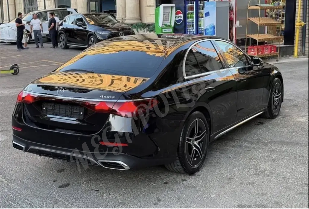 Мерседес Бенс Mercedes-Benz E-Класс 300 свой