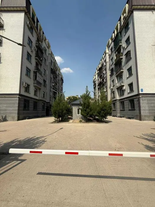Продаётся 2/7/7 Новостройка с ремонтом Ориентир: Эко базар